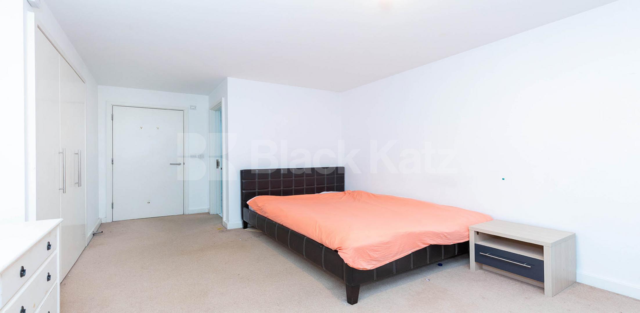 			2 Bedroom, 1 bath, 1 reception Apartment			 Eden Grove N7, HOLLOWAY N7